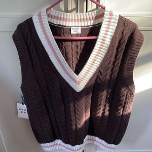 NEW Aritzia V-neck sweater vest